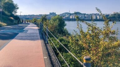 Biking the Han River: Learn more about how to prepare for a beautiful afternoon #biking the #Han River in #Seoul, South Korea. From where to rent a bike to what to see!