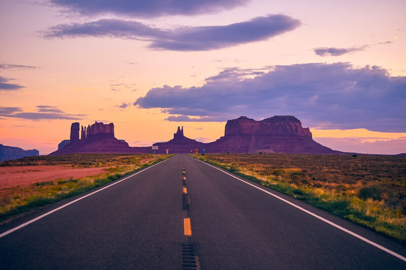Closer and traveling down the road towards Monument Valley. Monument Valley has two famous spots: sunrise of Mitten Buttes and Merrick Buttes, and then sunset at the famous Forrest Gump movie scene location. Learn about what to expect visiting Monument Valley, and how to capture the best photos while visiting! #monumentvalley #buttes #desert