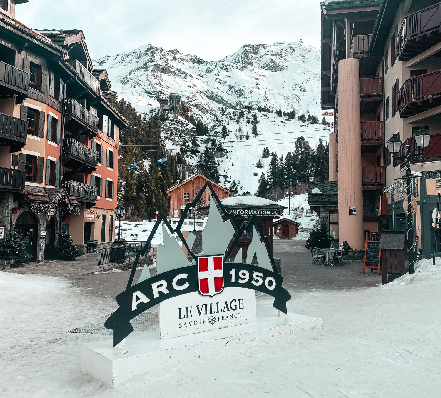 Skiing Les Arcs, France 425km of Piste in Paradiski area — Oceans to